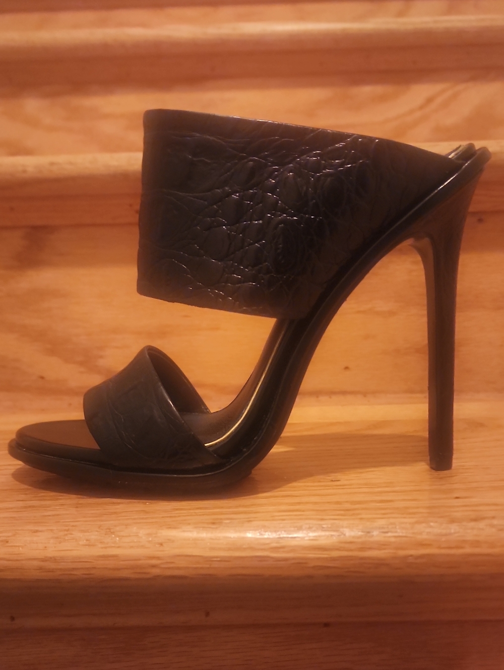 Rachel Zoe "Coraline" Black Croc Embossed Heels 9.5M Worn Once